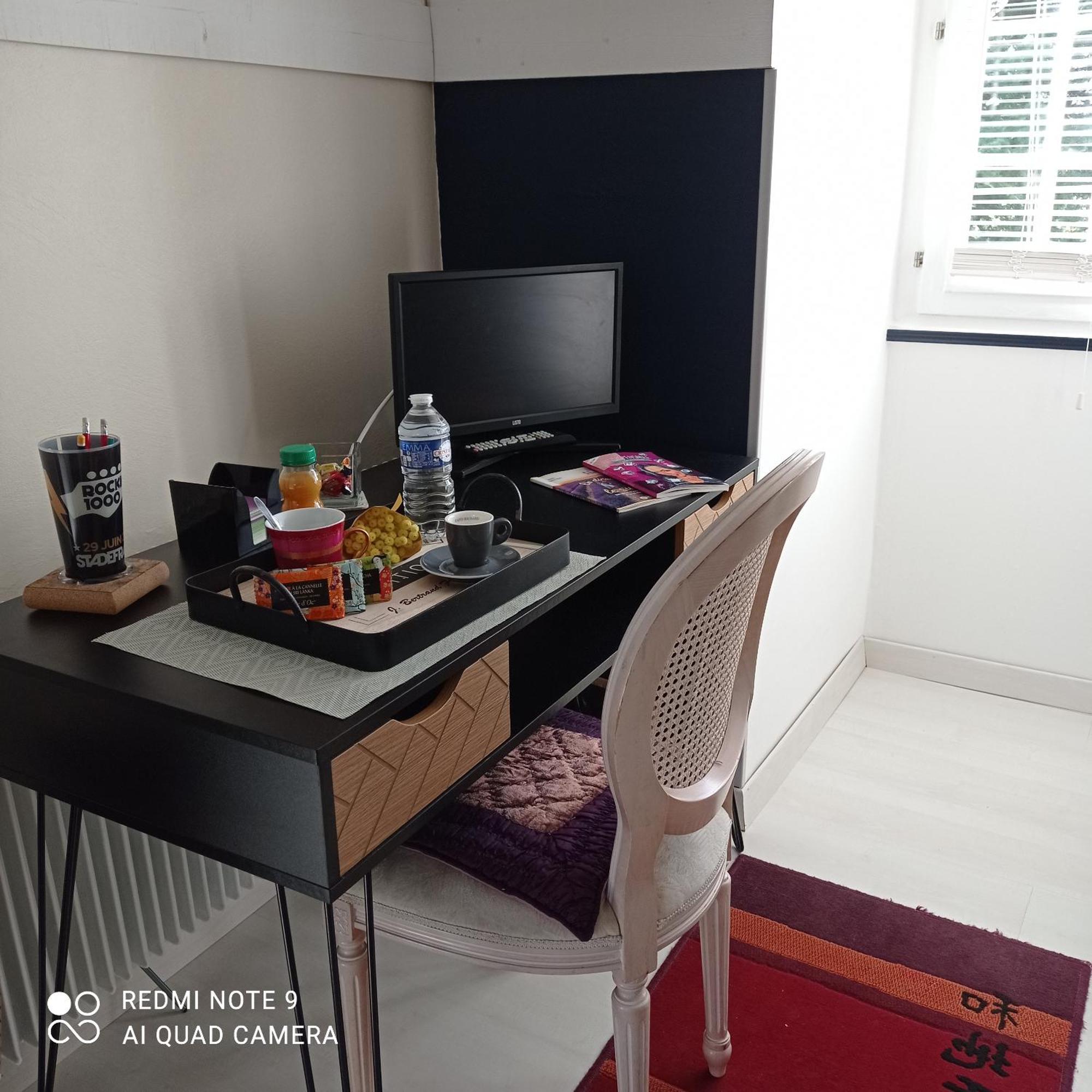 Nuitee Zen Apartman Montigny-le-Chartif Kültér fotó